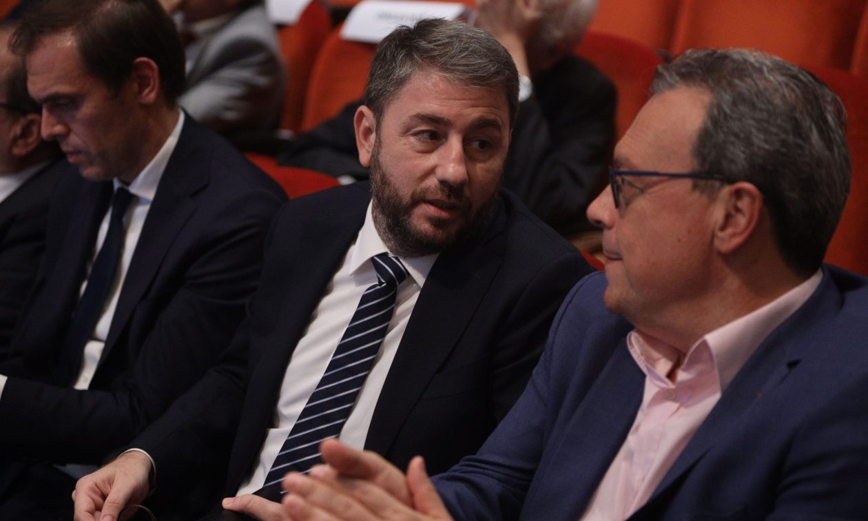 Επικοινωνία Ανδρουλάκη – Φάμελλου για την πρόταση δυσπιστίας: «Ξεκλειδώνει» η κατάθεση