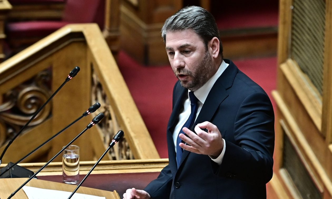 Ανδρουλάκης προς ΝΔ: «Η αλαζονεία σας οδήγησε τον λαό στον δρόμο»