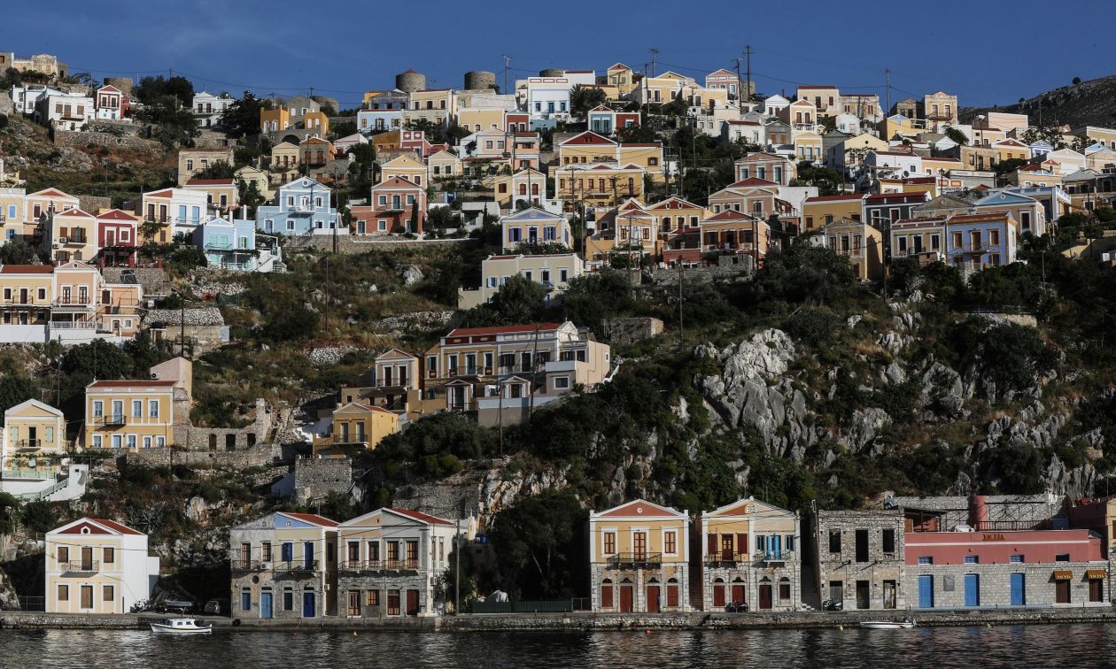 Σύμη: Αίτημα για διορισμό ειδικού επιτρόπου στην 13χρονη που σχεδίαζε τη δολοφονία της μητέρας της