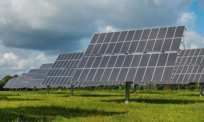 1631887-photovoltaic-system-2742304_120.jpg