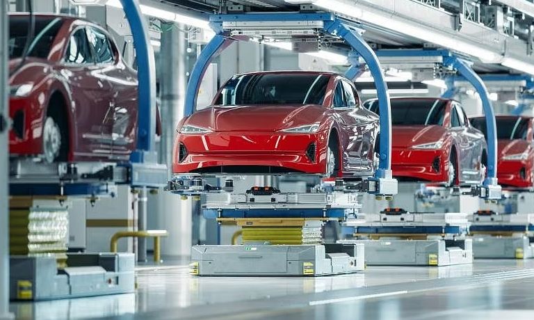 ΗΠΑ: Εξαιρείται η αυτοκινητοβιομηχανία  από τους δασμούς του Τραμπ