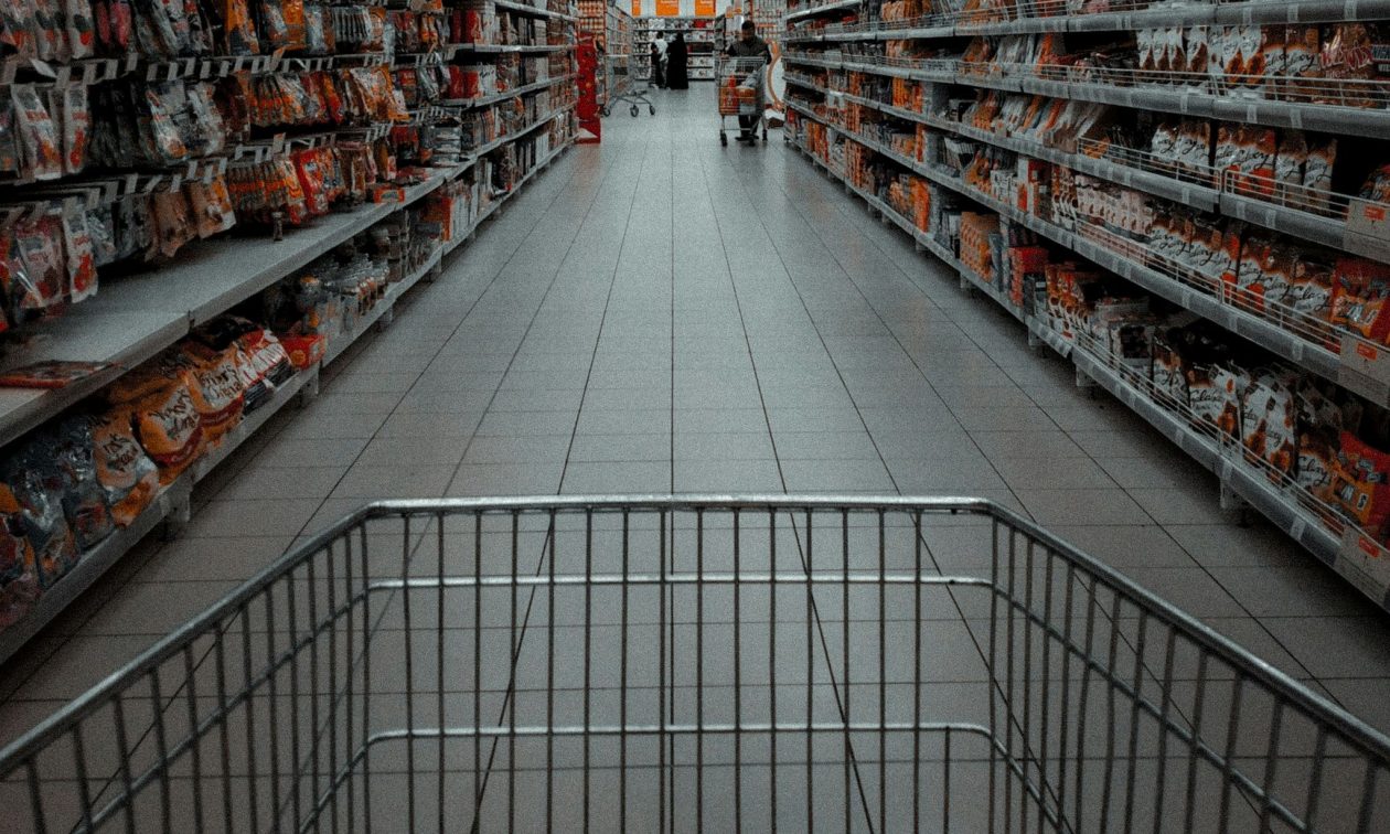 ΙΕΛΚΑ: Αύξηση τιμών κατά 0,6% στο ράφι – Πού συναντώνται ανατιμήσεις
