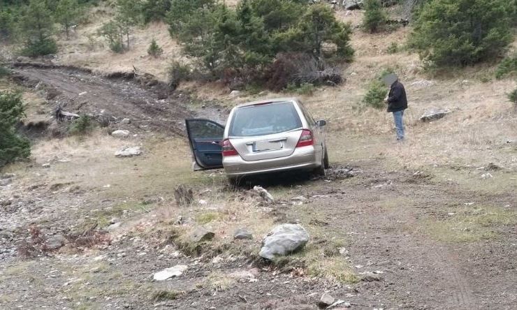 Το GPS έστειλε την νεκροφόρα στα Άγραφα και εγκλωβίστηκε μαζί με τη νεκρή