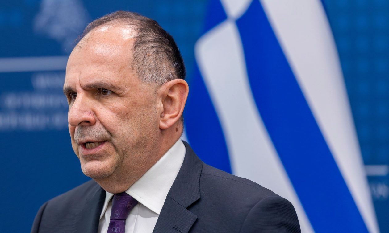 Επικοινωνία Γεραπετρίτη με τον Πατριάρχη Αντιοχείας για τις εξελίξεις στη Συρία