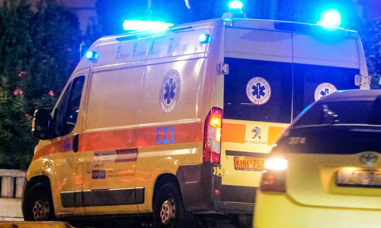 Τροχαίο στη Βάρη με ένα νεκρό και έναν τραυματία – Το όχημα προσέκρουσε σε τοίχο