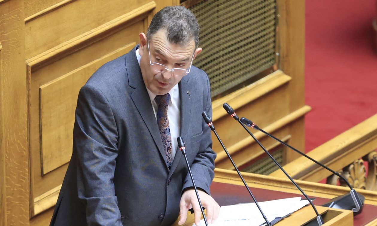 Νίκος Παπαδόπουλος: Ποιος είναι ο βουλευτής της Νίκης που εισέβαλε στην Εθνική Πινακοθήκη