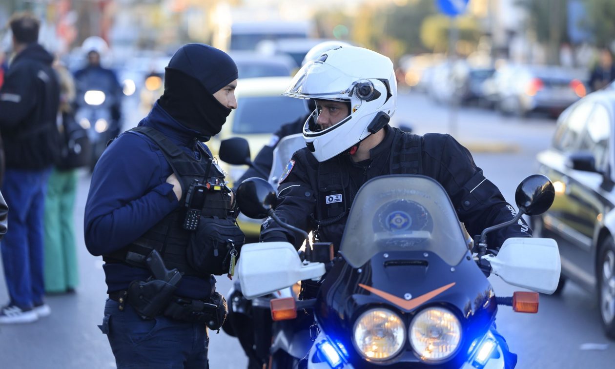 ΕΛΑΣ: Εξαρθρώθηκε κύκλωμα μαστροπείας γυναικών που δρούσε σε Αττική και Κόρινθο – Έξι συλλήψεις