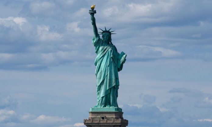 1634836-a5ead69e-statue-of-liberty.jpg