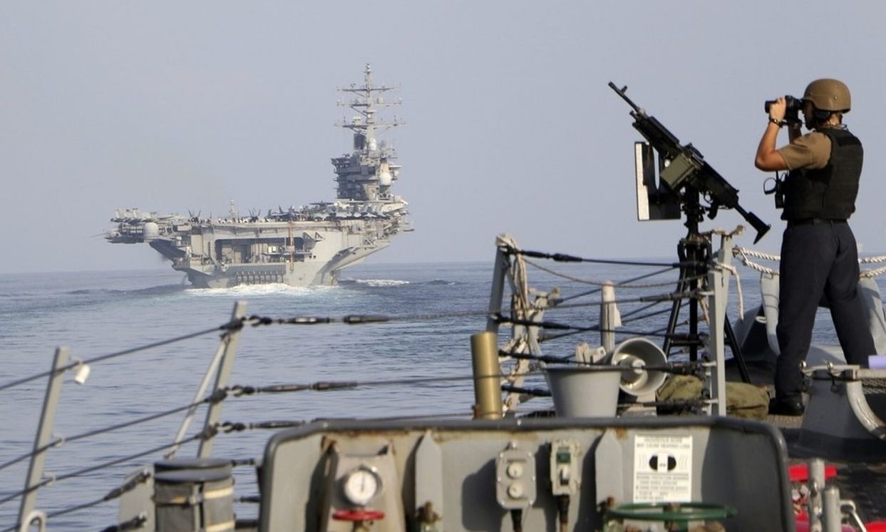 Στα άκρα ΗΠΑ – Χούθι: Μεγαλώνει η λίστα των νεκρών – Ανησυχία για κλιμάκωση