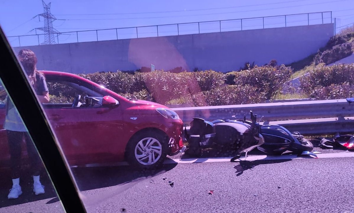 Σοβαρό τροχαίο ατύχημα στην Περιφερειακή Υμηττού – Καραμπόλα 6 οχημάτων