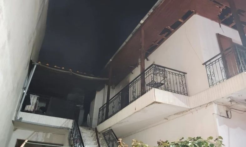 Πυρκαγιά σε μονοκατοικία στην Πάτρα – Σοβαρές υλικές ζημιές