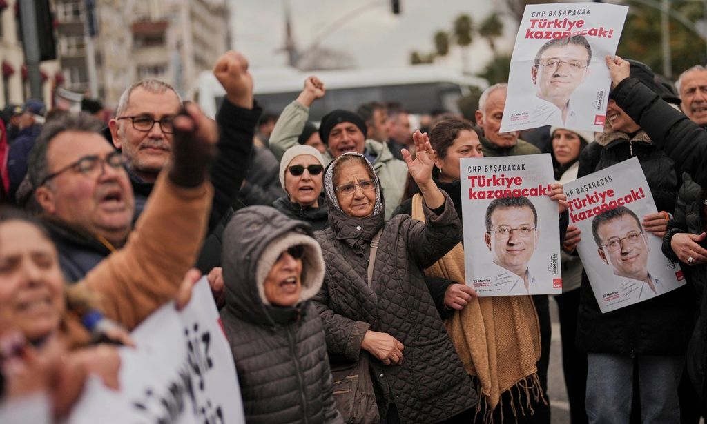 Τουρκία: Κατασχέθηκε κατασκευαστική εταιρεία συνιδιοκτησίας του Ιμάμογλου