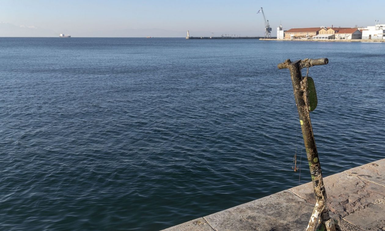 Θεσσαλονίκη: 77χρονη εντοπίστηκε νεκρή στον Θερμαϊκό – Η ανακοίνωση του Λιμενικού
