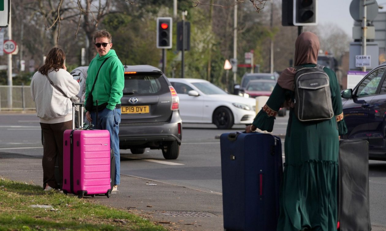 Heathrow: Τι θα γίνει με τις ελληνικές πτήσεις – Η ανακοίνωση που εξέδωσε η Aegean