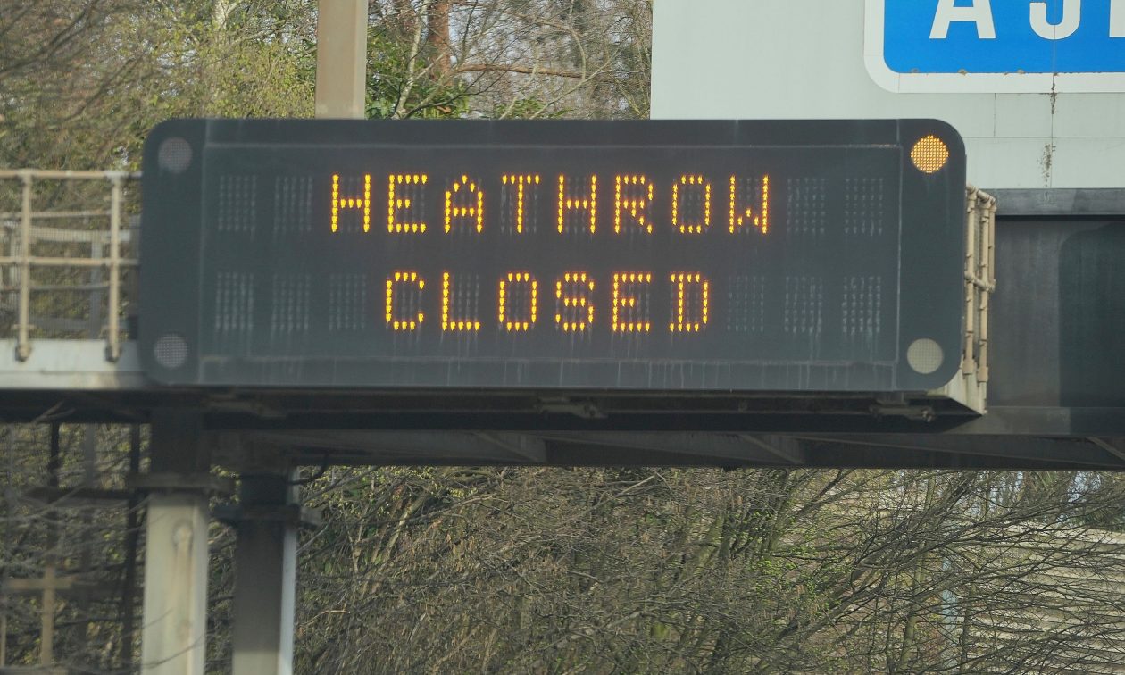 Heathrow: «Έγινε μπλακ άουτ και δεν ξέραμε τι συνέβη», λέει κάτοικος στο Newsbomb