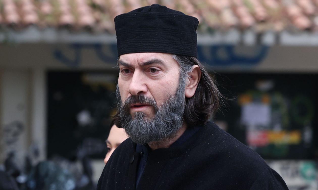 Κιβωτός του Κόσμου: Αναβλήθηκε για τον Οκτώβριο η δίκη του πατέρα Αντώνιου