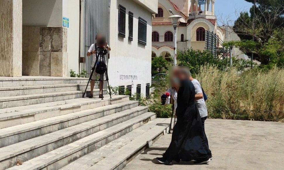 Αγρίνιο: Ούτε μέρα δεν μείωσε το Εφετείο την καταδίκη του ιερέα για τους βιασμούς