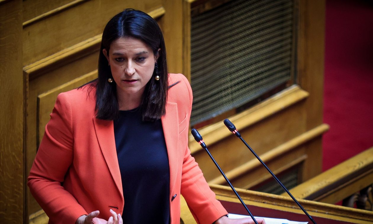 Live – Η εξειδίκευση των ανακοινώσεων για τον κατώτατο μισθό