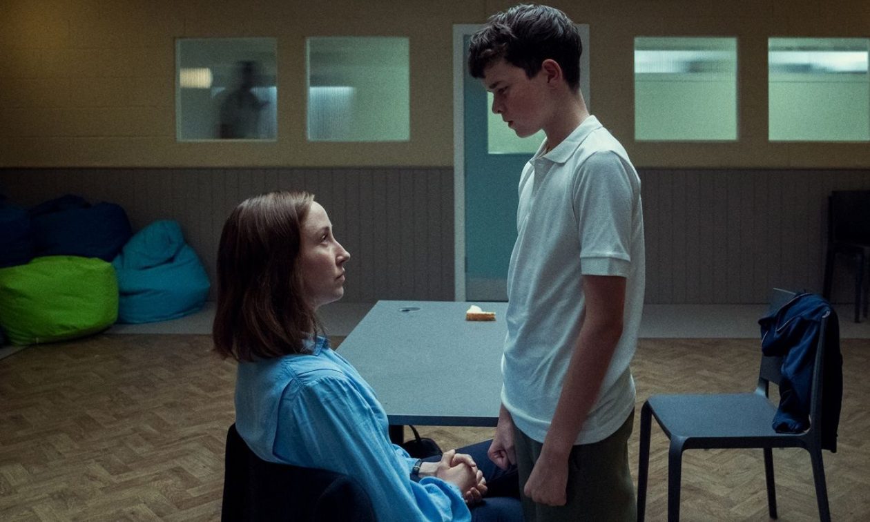 Βρετανία: Το «Adolescence» θα μεταδοθεί δωρεάν σε όλα τα γυμνάσια και λύκεια της χώρας