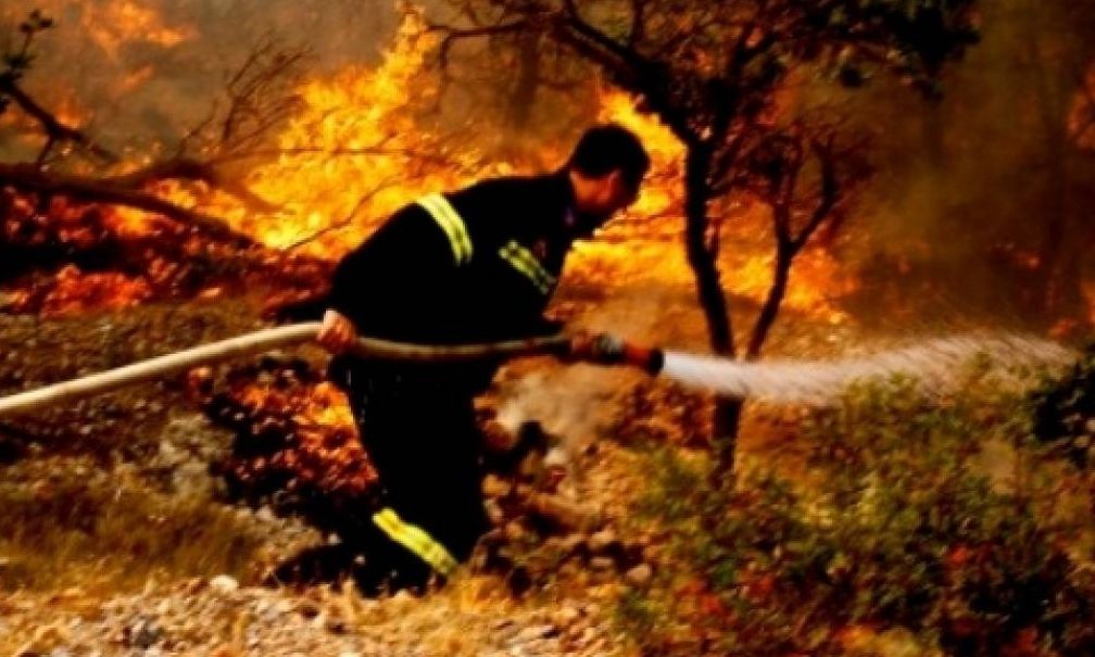 Μεγάλο ενδιαφέρον για τη θέση του εποχικού πυροσβέστη – 7.395 αιτήσεις για 2.500 προσλήψεις