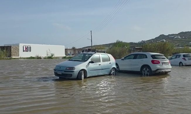 Μύκονος: Μεγάλες καταστροφές αποκάλυψε το πρώτο φως της μέρας μετά το «σφυροκόπημα» της κακοκαιρίας