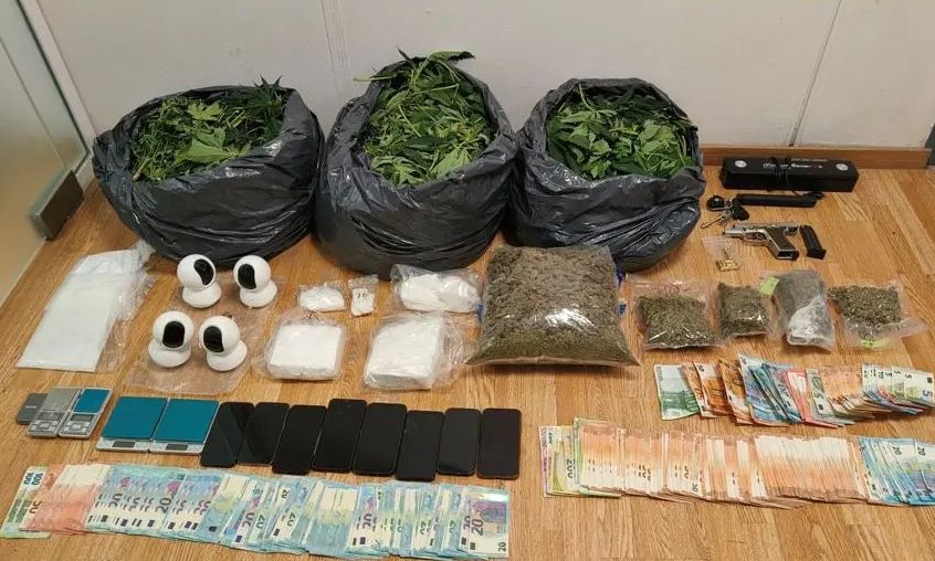 Εξαρθρώθηκε εγκληματική οργάνωση που καλλιεργούσε υδροπονική κάνναβη – 7 συλλήψεις από την ΕΛ.ΑΣ.