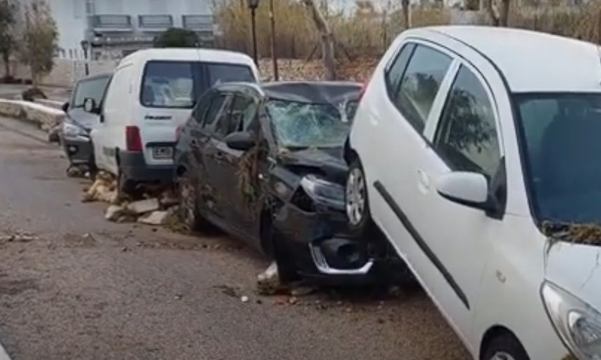 Τρομακτικές εικόνες στην Πάρο μετά τη σφοδρή κακοκαιρία – Σπίτι και μαγαζιά πνιγμένα στη λάσπη