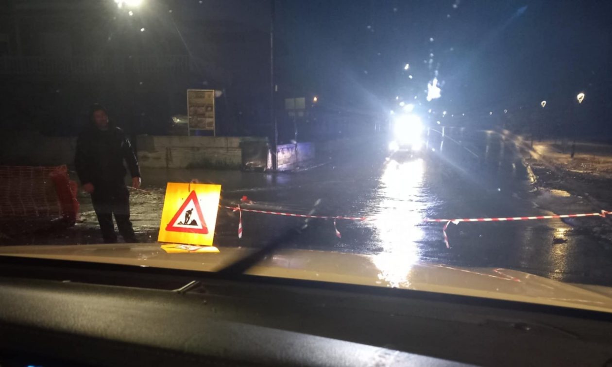 Κακοκαιρία στην Κατερίνη: Κλειστές ιρλανδικές διαβάσεις και περάσματα ρεμάτων στον Δήμο Δίου-Ολύμπου