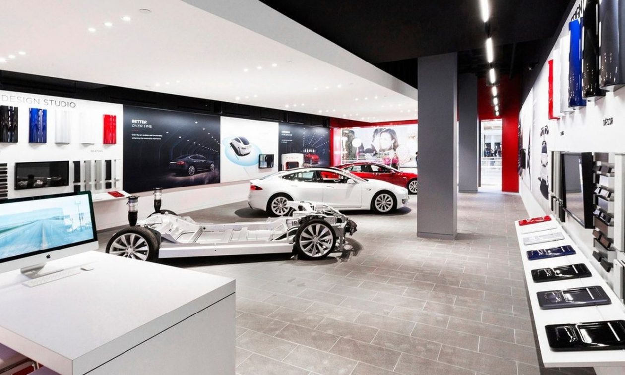 Tesla: Οι πωλήσεις της «κατρακυλούν» ακόμη και στην πιο φιλική για τα ηλεκτρικά αυτοκίνητα χώρα