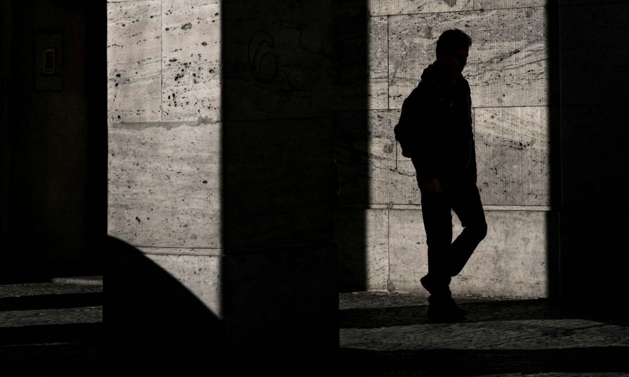 Συναγερμός στα Άνω Πατήσια για την εξαφάνιση 20χρονου