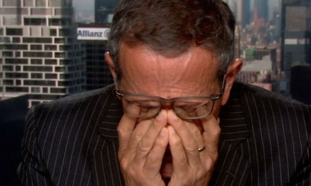 Viral η απόγνωση δημοσιογράφου του CNN όταν άκουγε τους συμβούλους του Τραμπ για τους δασμούς