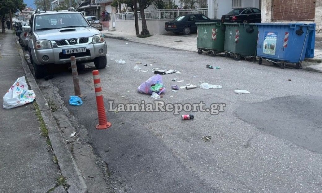 Λαμία: Νεαρός άνδρας σε αμόκ σκόρπισε τον πανικό – Χτυπούσε αυτοκίνητα και αναποδογύριζε κάδους