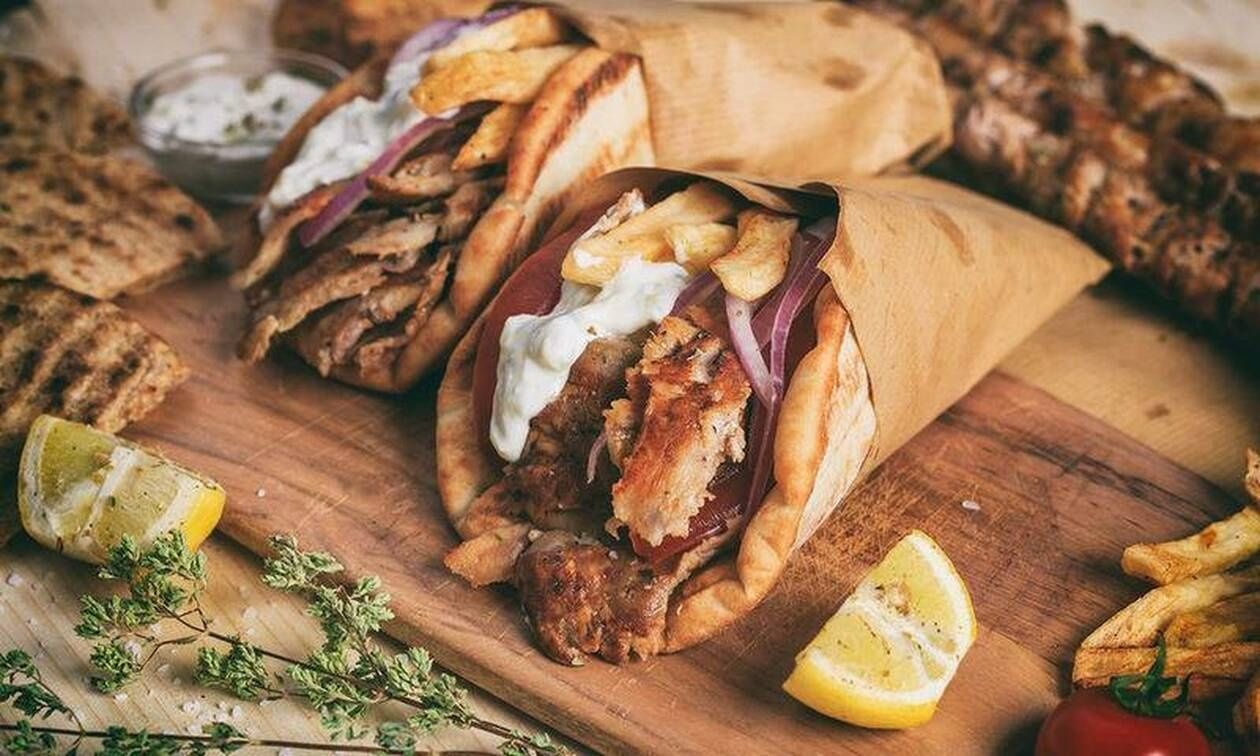 Taste Atlas: Ποιο είναι το φαγητό από την Αλγερία που γκρέμισε το σουβλάκι από κορυφαίο street food