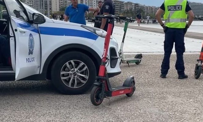 Κολωνός: Οι αστυνομικοί εξάρθρωσαν εγκληματική οργάνωση που… προδόθηκε από το ηλεκτρικό πατίνι