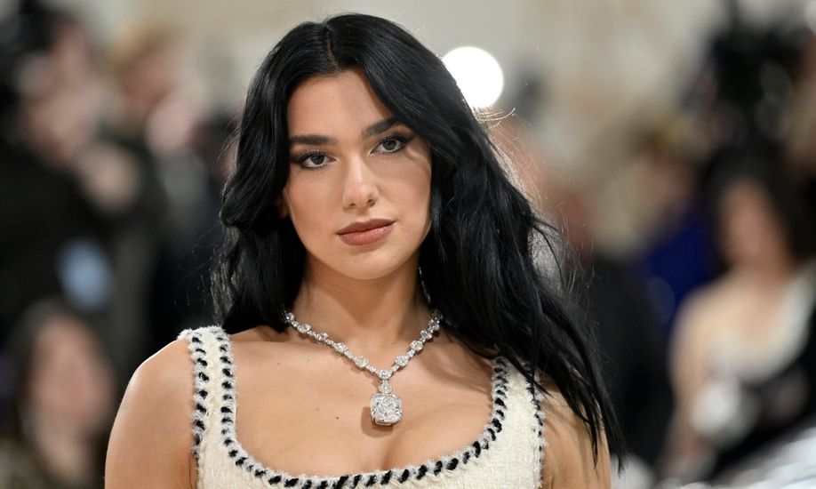 Dua Lipa: Πώς πανηγύρισε τη νίκη της Άρσεναλ κόντρα στη Ρεάλ Μαδρίτης