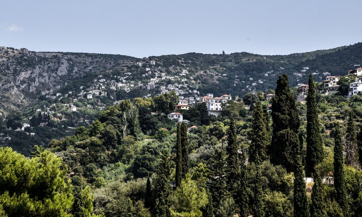 Χωριό της Μαγνησίας παίρνει ξανά ζωή – Άνοιξε το μοναδικό εστιατόριο μετά από 20 χρόνια