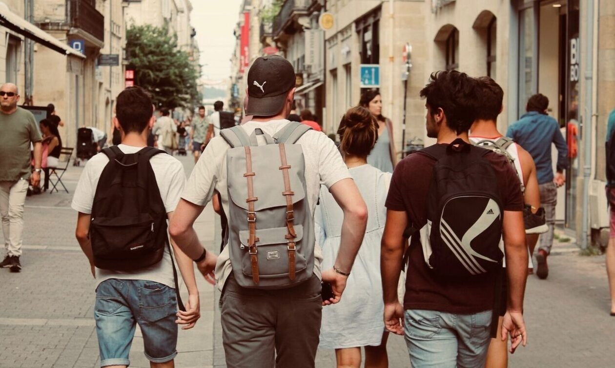 Youth Pass 2025: «Τρέχουν» οι αιτήσεις – Ποιοι είναι οι δικαιούχοι των 150 ευρώ