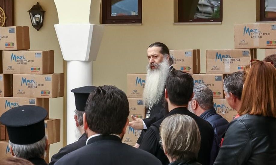 Μητρόπολη Φθιώτιδος: 32.000 έτοιμα γεύματα, δέματα αγάπης και πασχαλινά δώρα