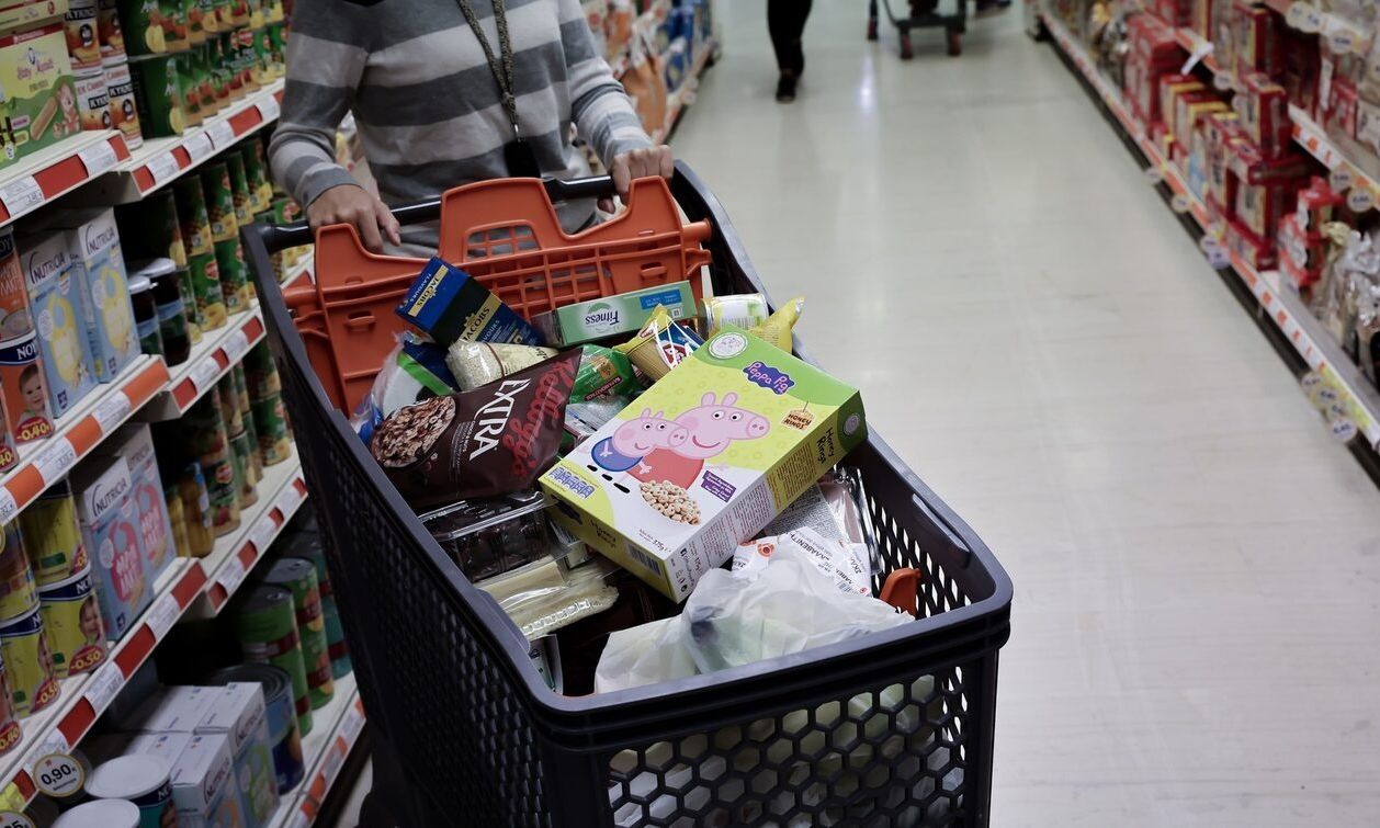 Σούπερ μάρκετ Μεγάλο Σάββατο: Τι ώρα κλείνουν