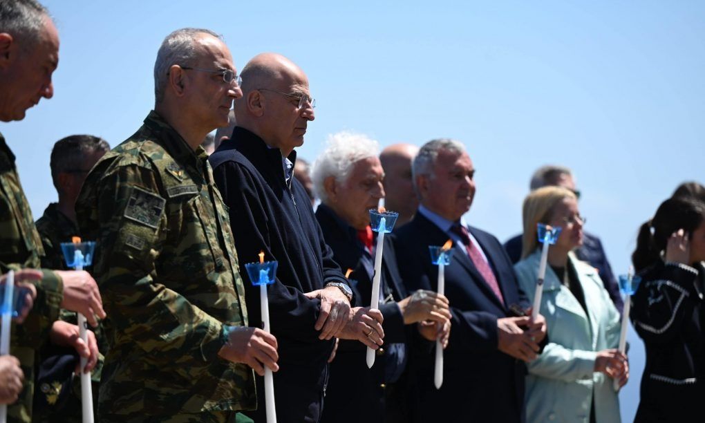 Δένδιας: Το Χριστός Ανέστη εδώ στην Παναγιά των Οινουσσών, αποκτά διαφορετική σημασία