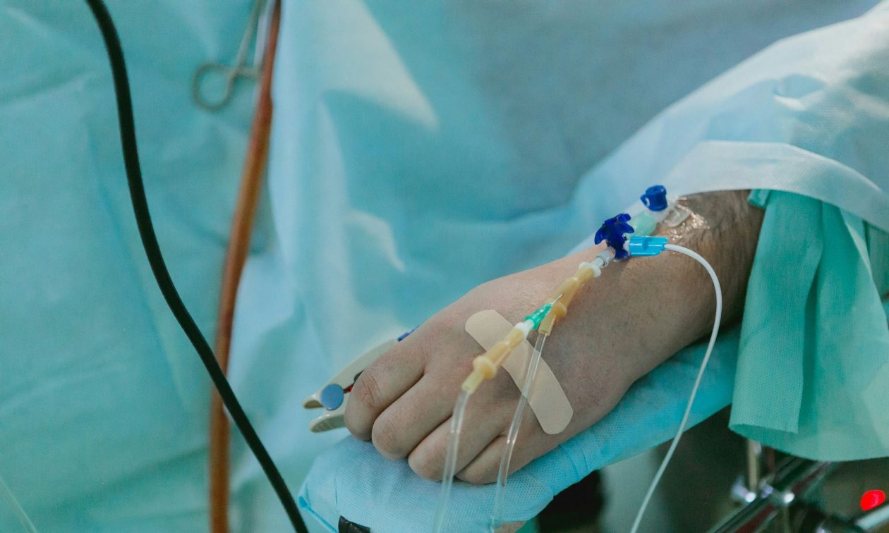 Φθιώτιδα: Σοβαρός τραυματισμός 14χρονου από κροτίδα – Του έσκασε στα χέρια