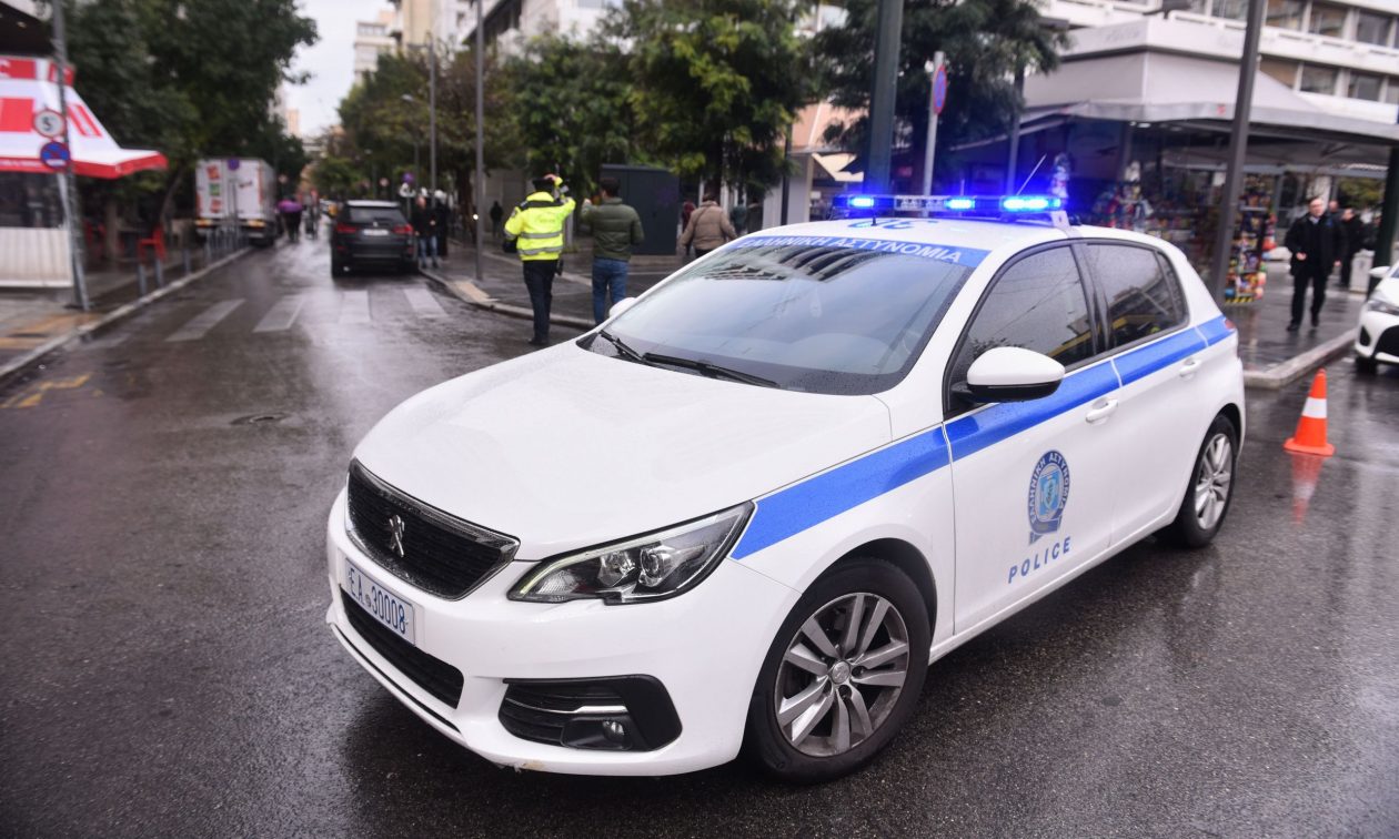 Αυλίδα: Άγριος ξυλοδαρμός επιβατών σε τρένο – Έρευνες για εντοπισμό των δραστών