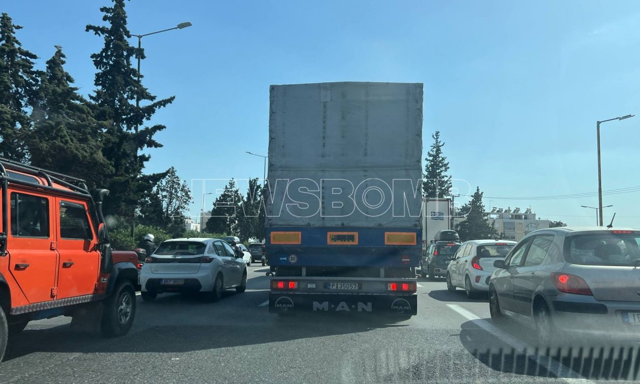 Κίνηση τώρα: Χάος στον Κηφισό λόγω ακινητοποιήμενου οχήματος στο ύψος της Νέας Φιλαδέλφειας