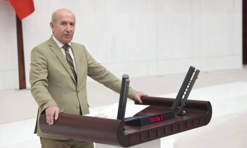Τουρκία: Χριστιανός βουλευτής τίμησε την μνήμη των θυμάτων της γενοκτονίας μέσα στο κοινοβούλιο