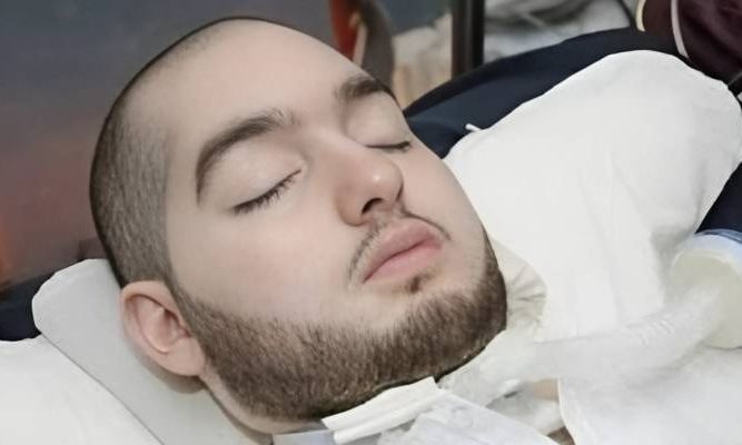 Σαουδική Αραβία: Ο «Κοιμώμενος Πρίγκιπας» έγινε 36 ετών – Παραμένει σε κώμα εδώ και δύο δεκεατίες