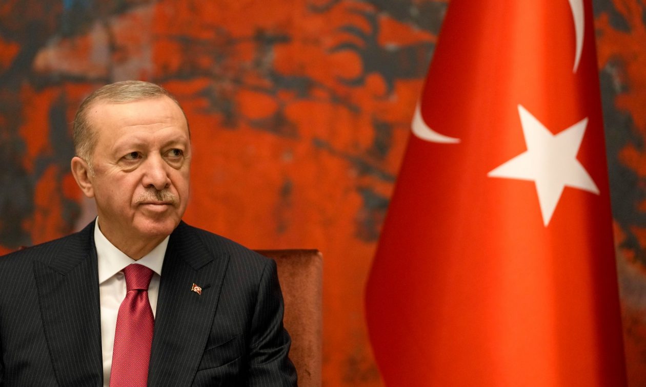 New York Times: Η Τουρκία ολισθαίνει προς τον αυταρχισμό
