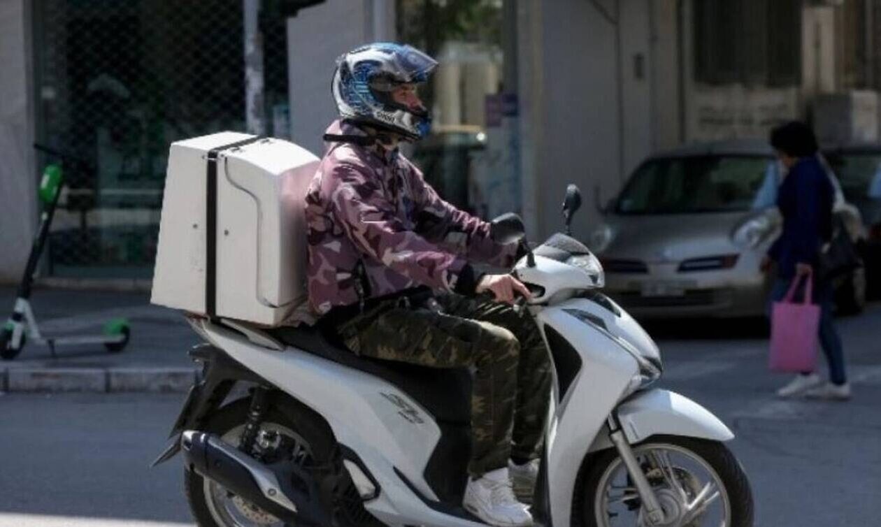 Πύργος: Απίστευτο και όμως ελληνικό – Έκλεψαν πιτόγυρα από τον ντελιβερά