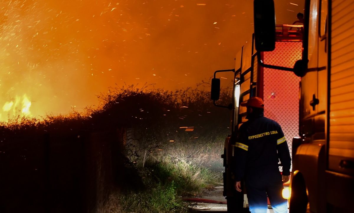 Φωτιά στο Λασίθι: Σε ύφεση η πυρκαγιά στον Πετρά Σητείας