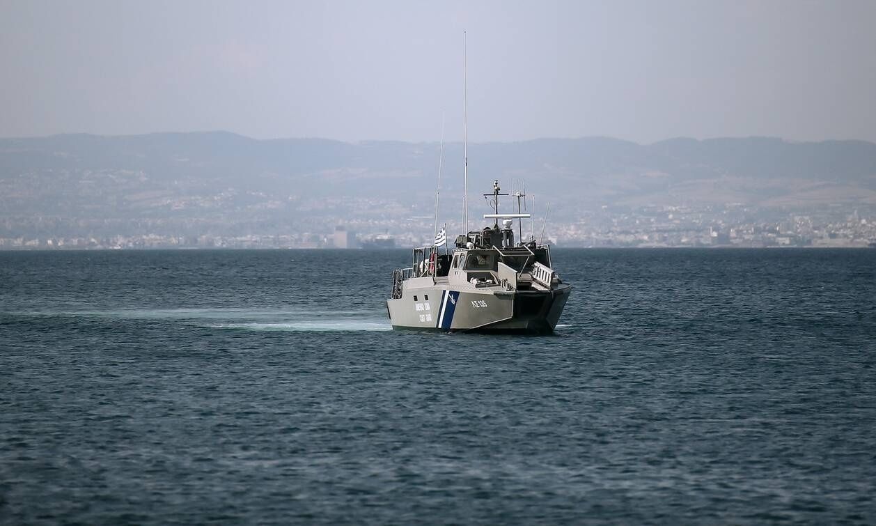 Ακυβέρνητο φορτηγό πλοίο λόγω μηχανικής βλάβης στο ακρωτήριο Καφηρέα