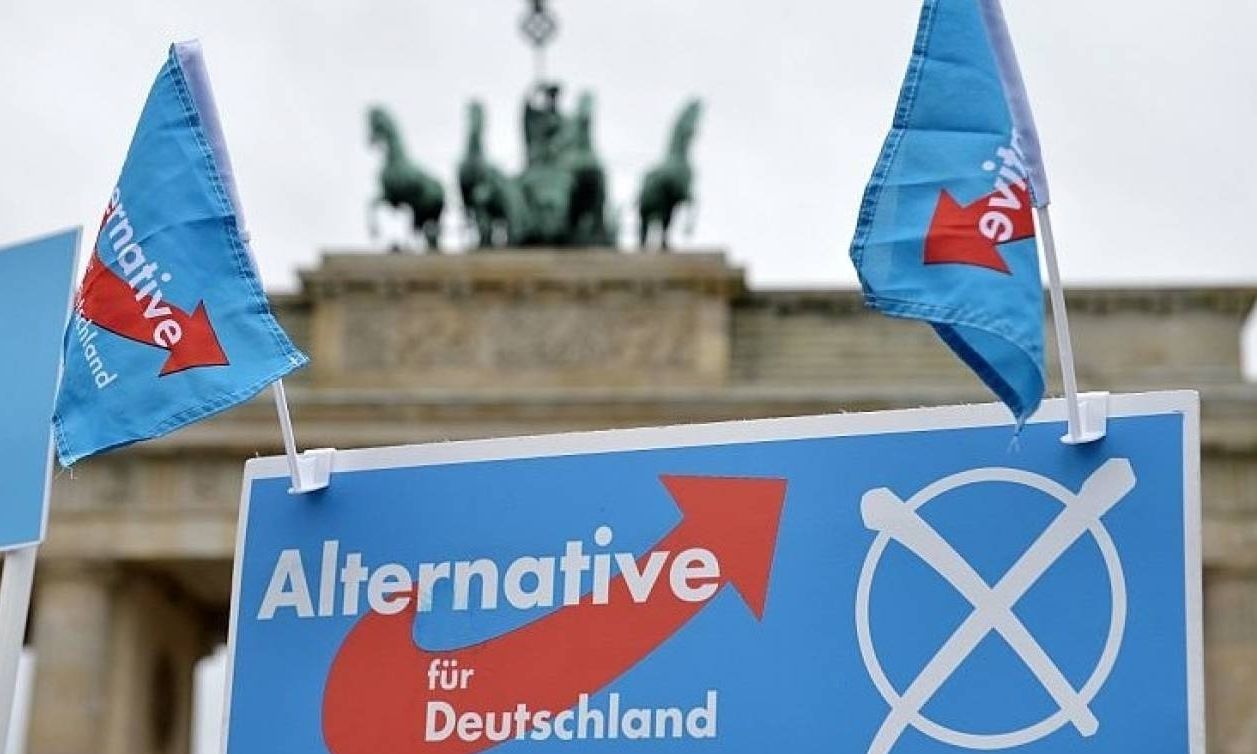Γερμανία: Το AFD ενώ «καλπάζει», χαρακτηρίστηκε κόμμα με «εξακριβωμένες ακροδεξιές τάσεις»